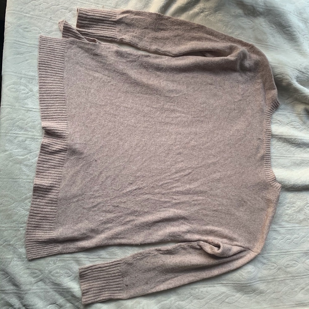 Pink sweater - Picture 2 of 3